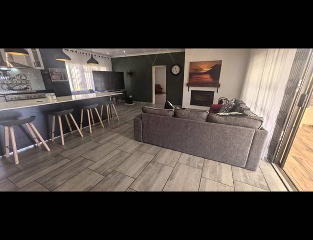 3 BEDROOM HOUSE FOR SALE IN HORISON